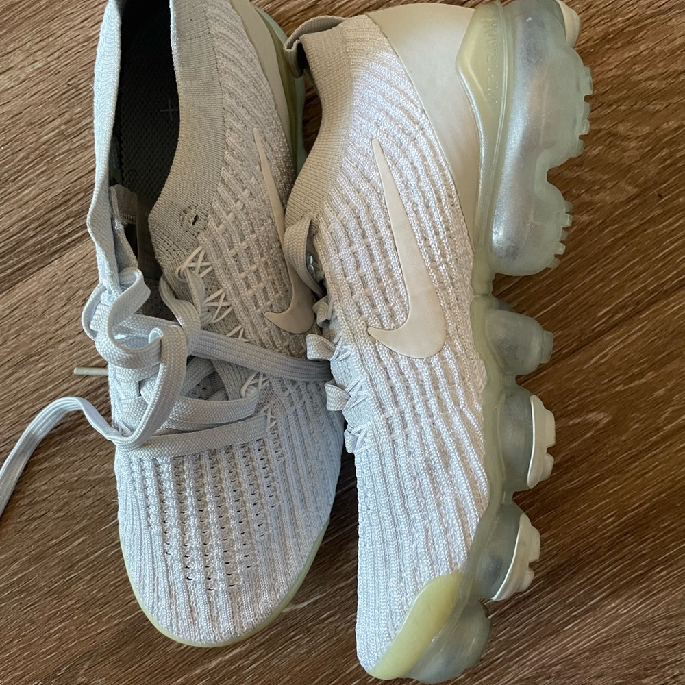 Nike Men's Air Vapormax FlyKnit Shoes